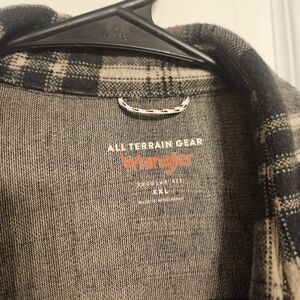 Wrangler Black and Cream Checkered Shirt